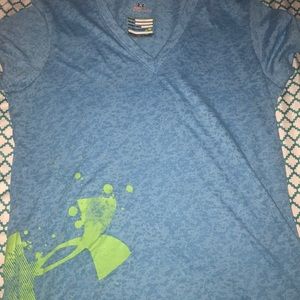 under armour heat gear t-shirt.